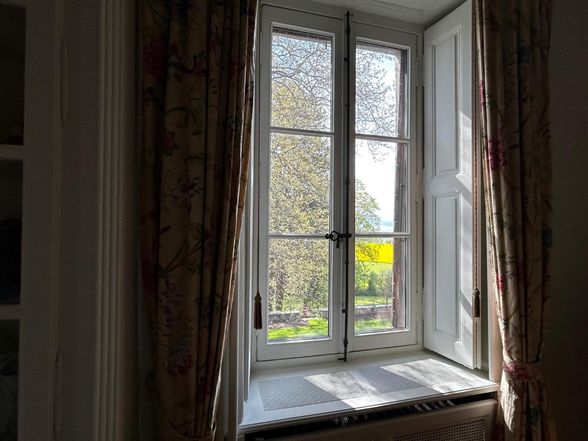 Le Chateau Lavigny Buitenkant foto